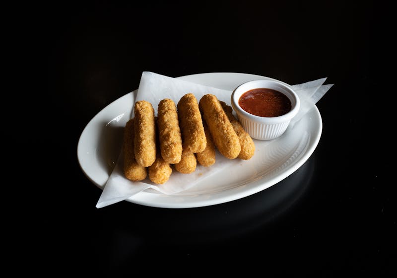 Mozzarella Sticks with crispy golden coating and marinara